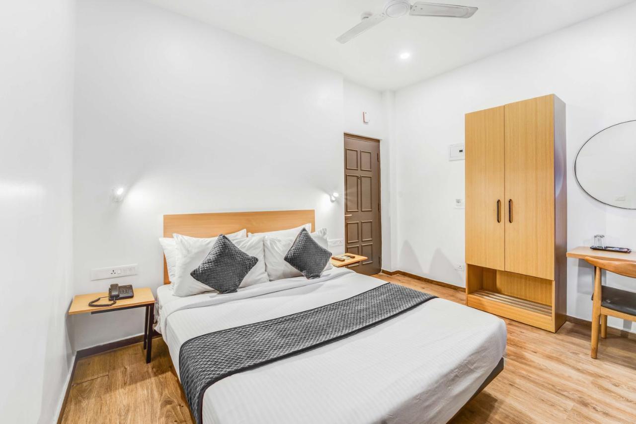 Rohaan Inn - UPAR Hotels Ashok Nagar Chennai Bagian luar foto